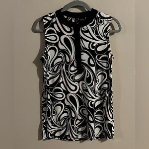 $3❤️Bundled New Directions Tank